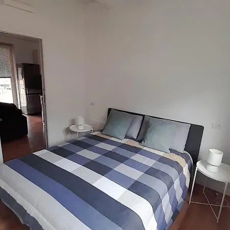 Modern With Terrace And Mezzanine Floor شقة كوليكو